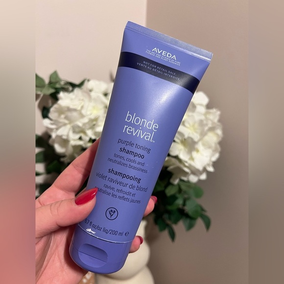 AVEDA • BLONDE REVIVAL • PURPLE TONING SHAMPOO & CONDITIONER BUNDLE - Picture 1 of 6